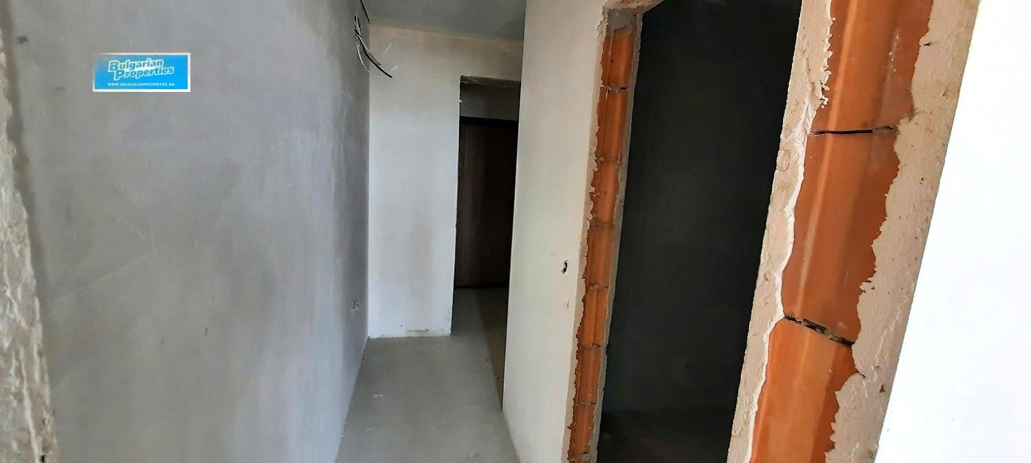Apartments For Sale 4-Room, Burgas, Bratya Miladinovi