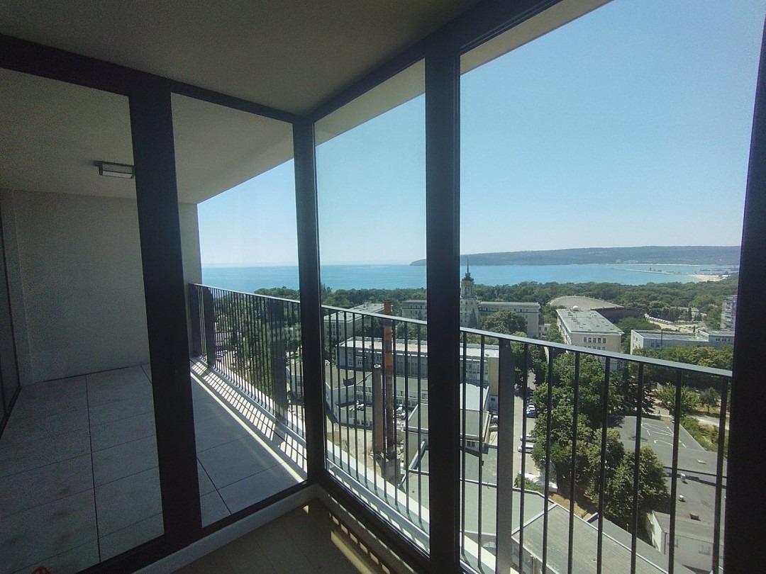 Apartments For Sale 4-Room, Varna, Chayka