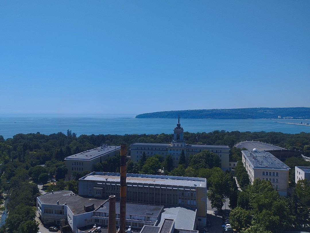 Apartments For Sale 4-Room, Varna, Chayka