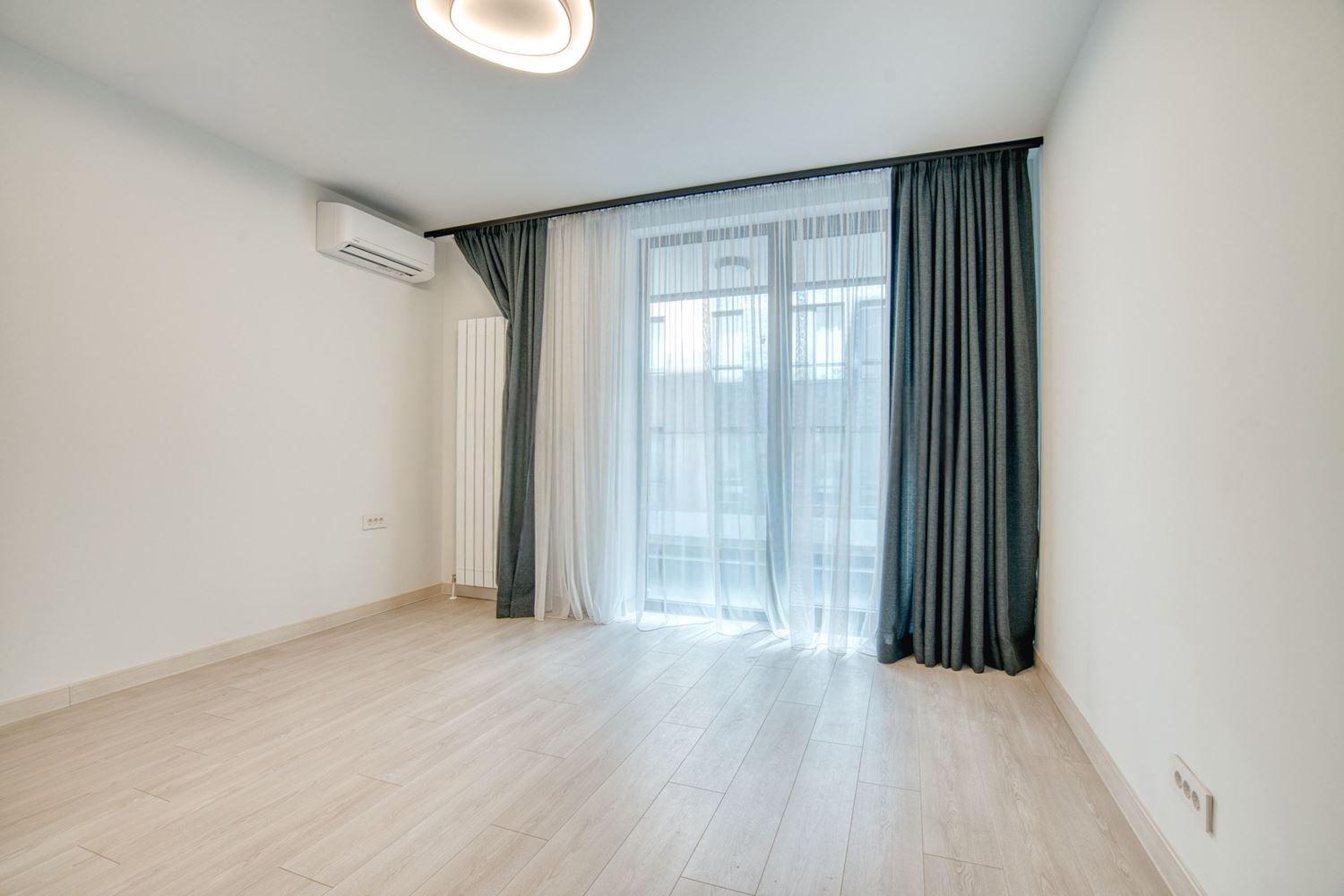 Apartments For Sale 3-Room, Sofia, Krastova Vada