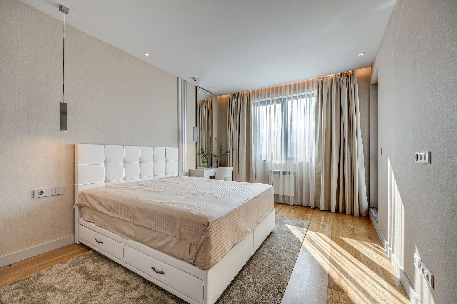 Apartments For Sale 4-Room, Sofia, Manastirski Livadi
