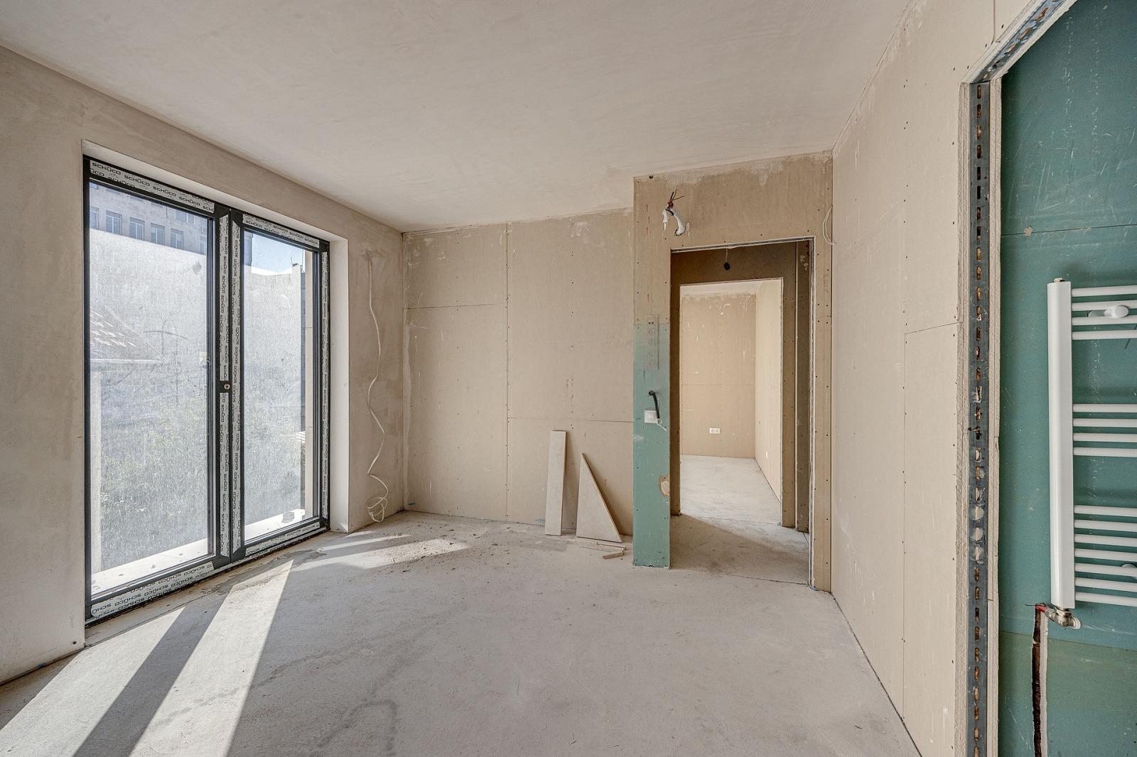 Apartments For Sale 3-Room, Sofia, Center