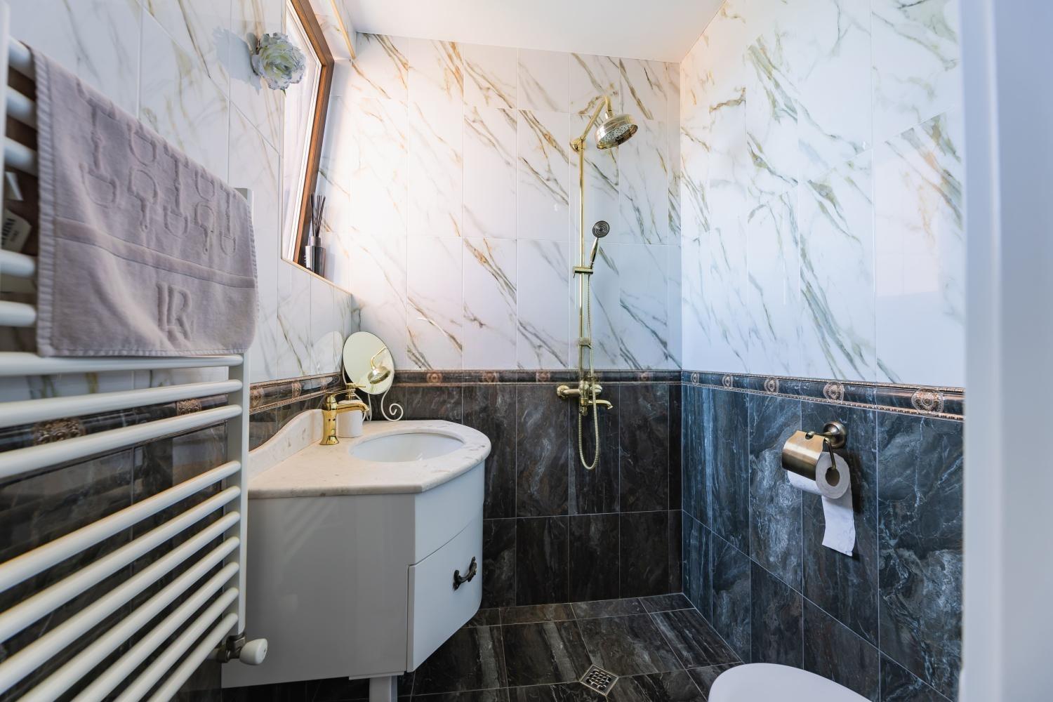 Apartments For Sale 4-Room, Sofia, Dragalevtsi