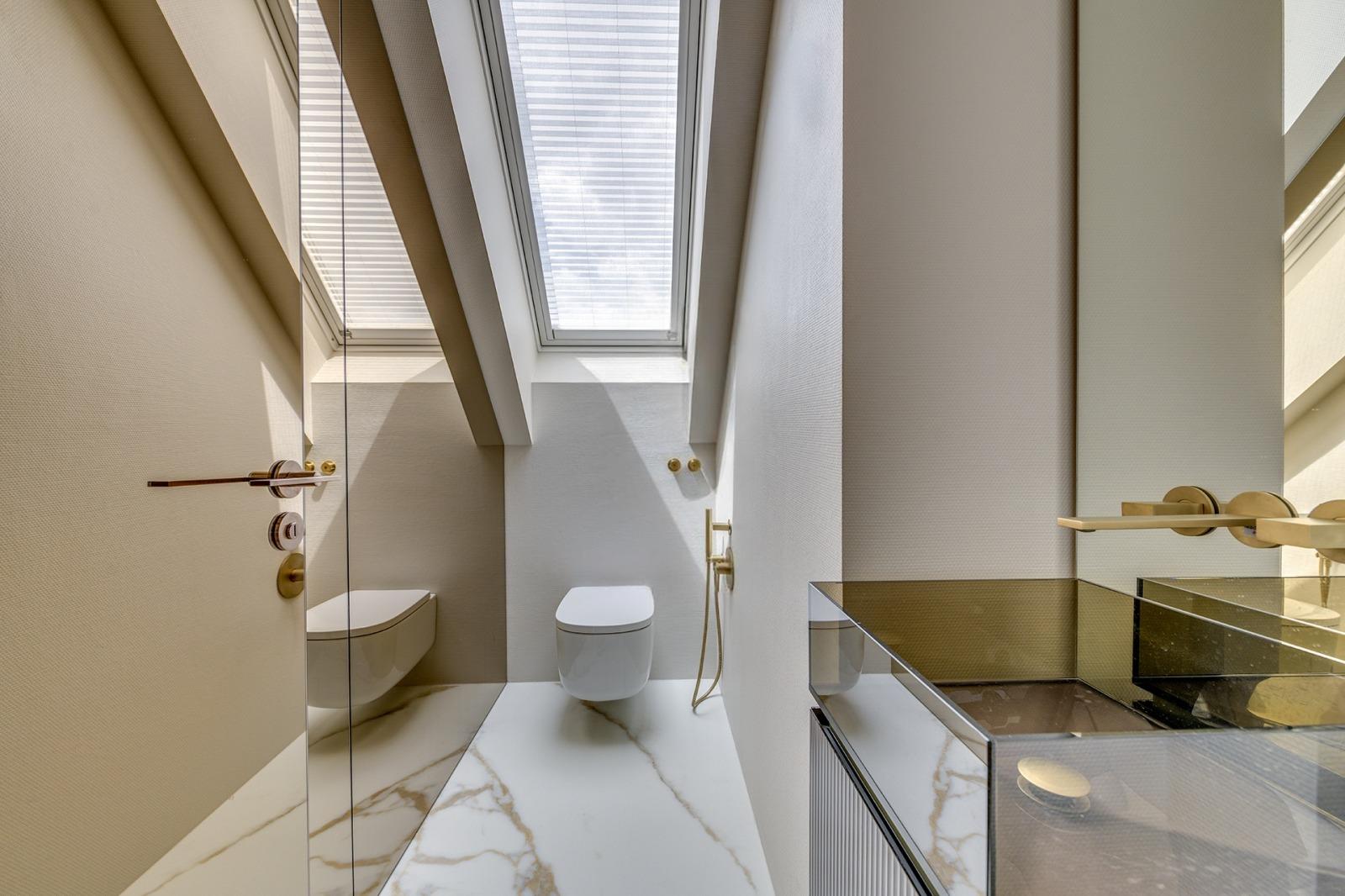 Apartments For Sale 3-Room, Sofia, Lozenets