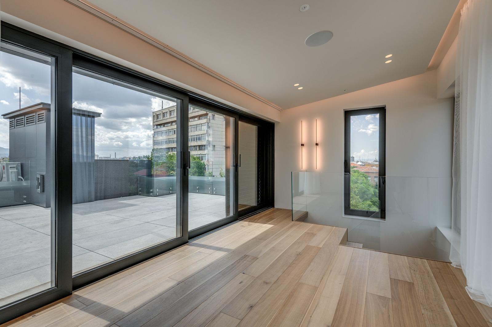 Apartments For Sale 3-Room, Sofia, Lozenets
