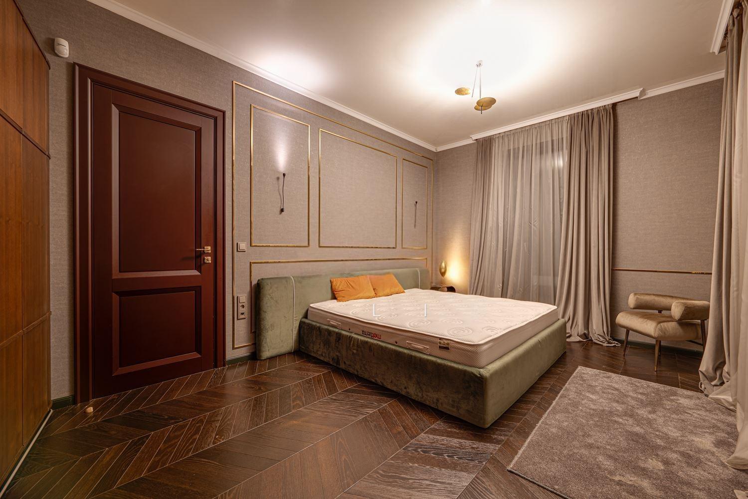 Apartments For Sale 3-Room, Sofia, Lozenets