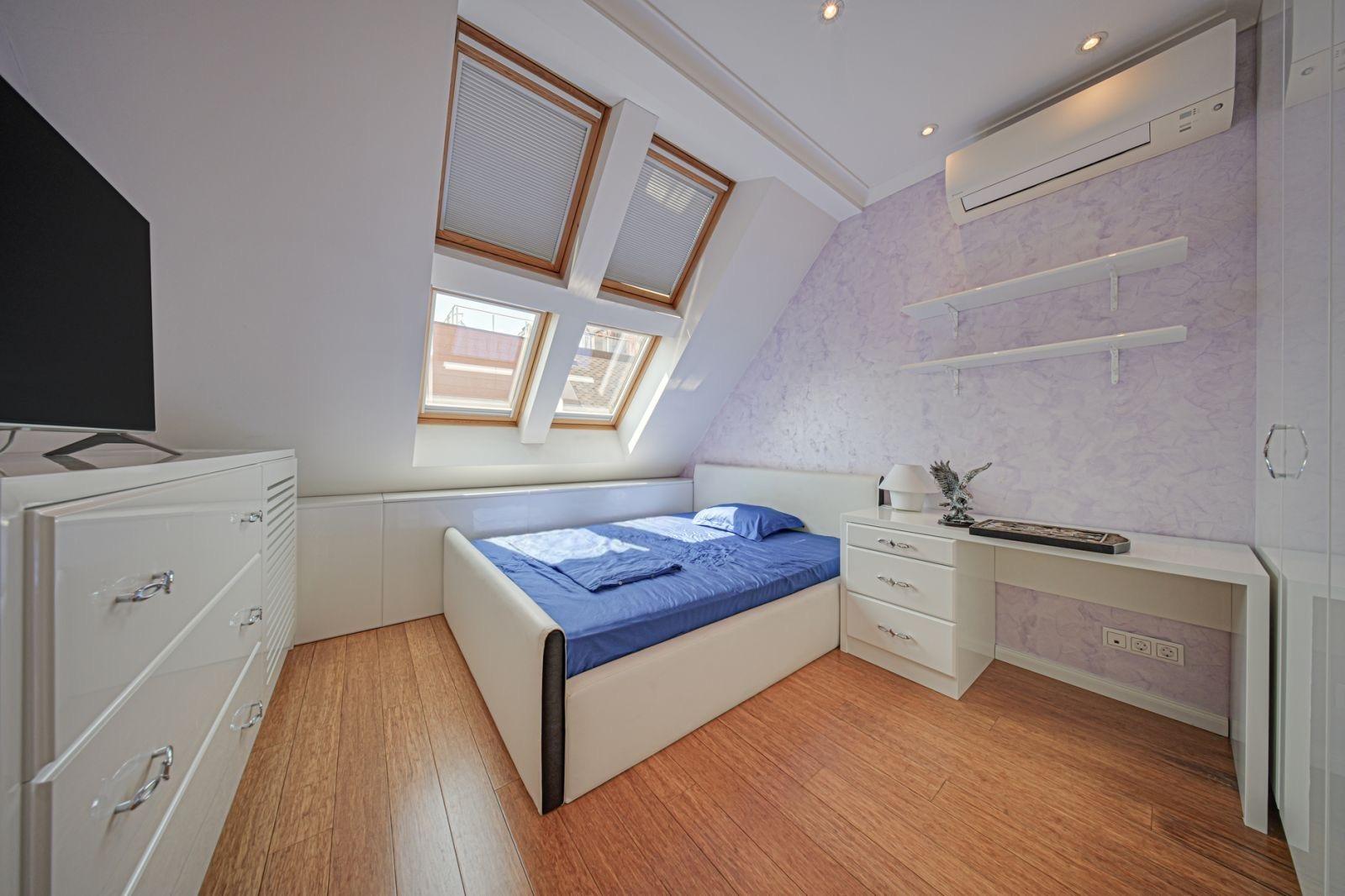 Apartments For Sale 4-Room, Sofia, Manastirski Livadi