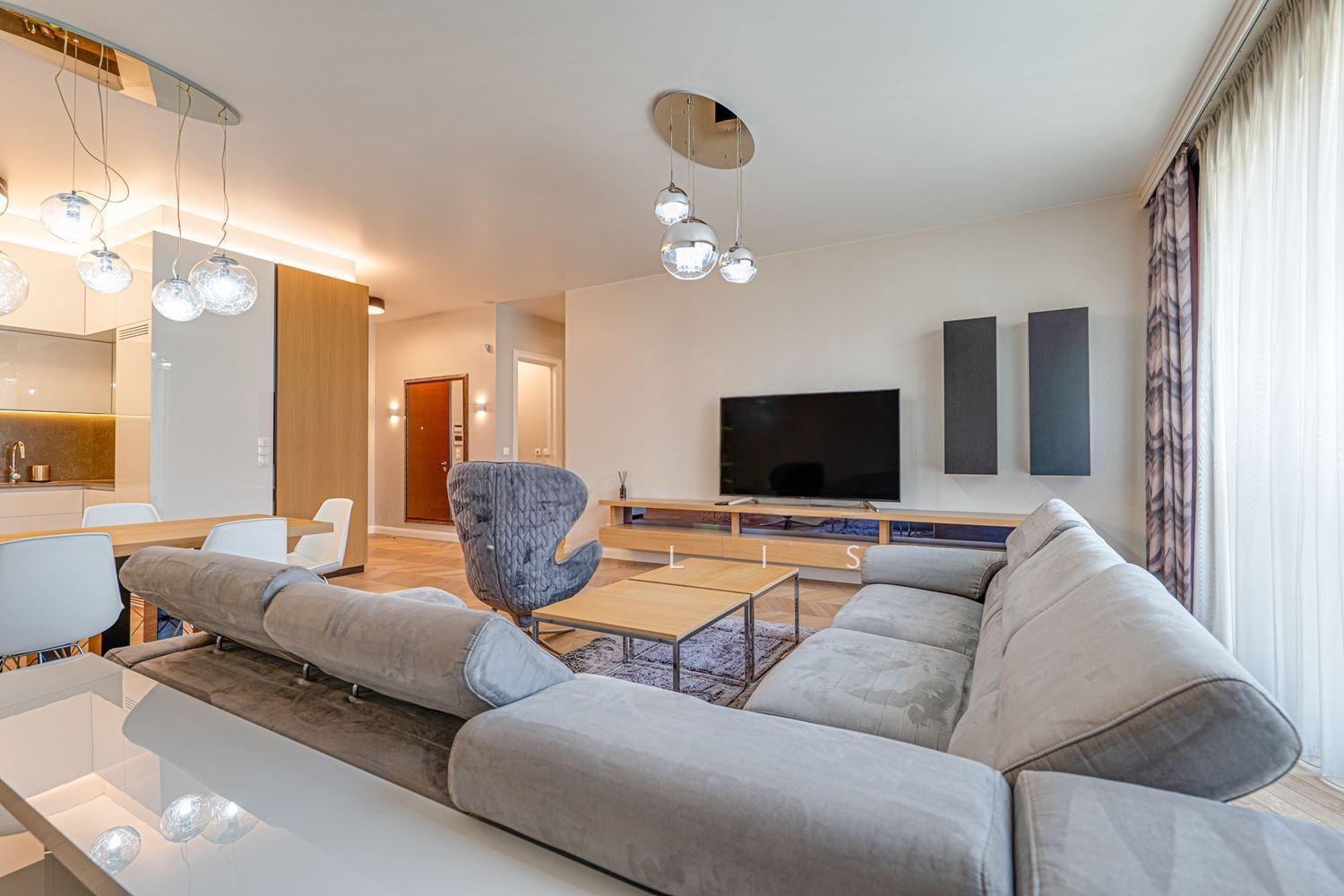 Apartments For Sale 3-Room, Sofia, Lozenets