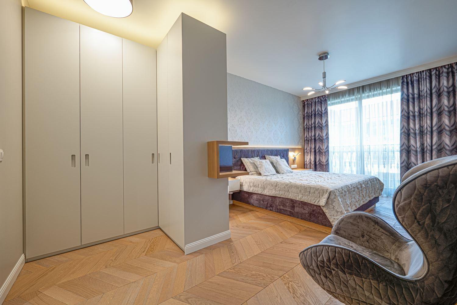 Apartments For Sale 3-Room, Sofia, Lozenets