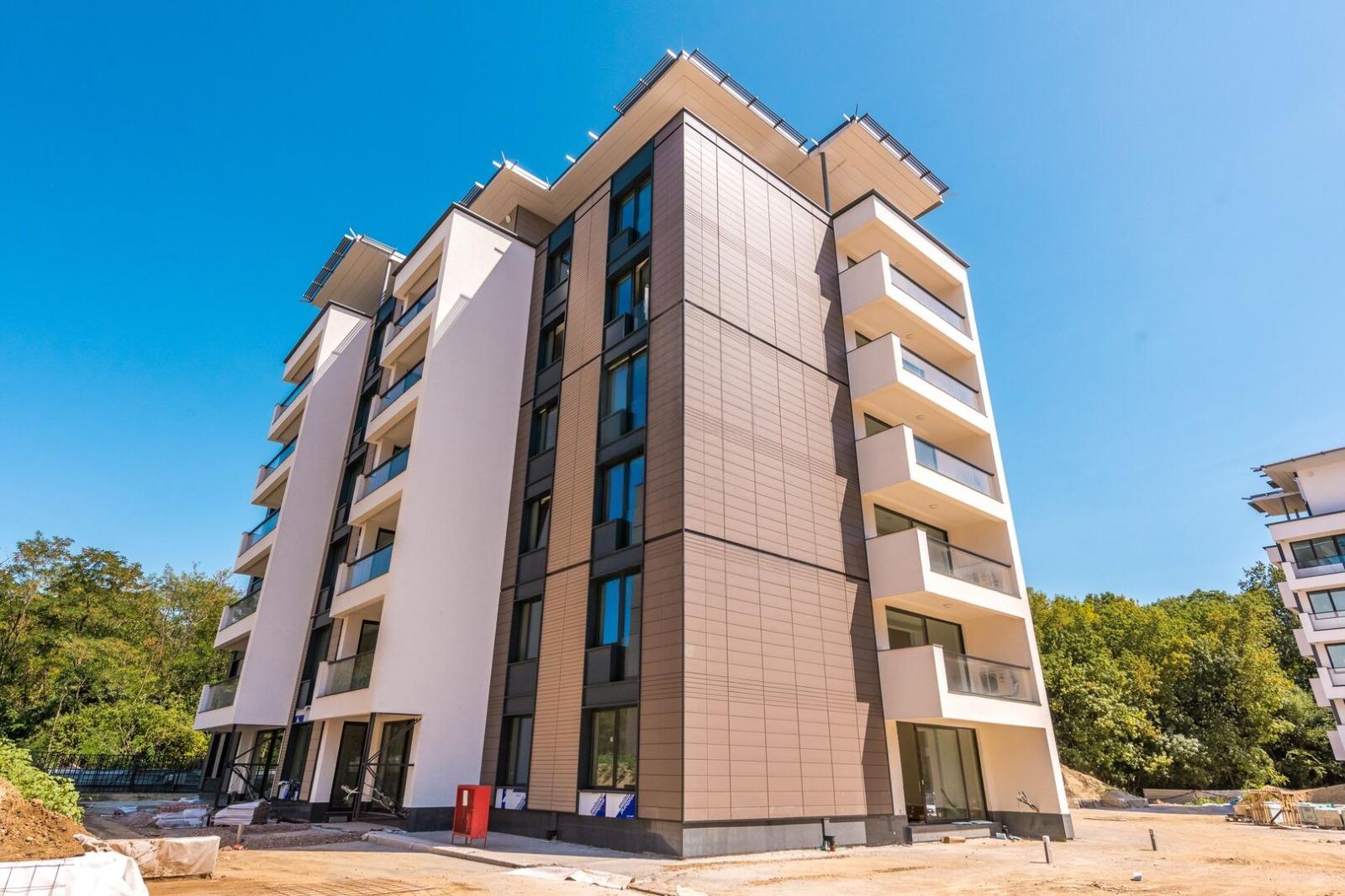 Apartments For Sale 3-Room, Sofia, Lozenets