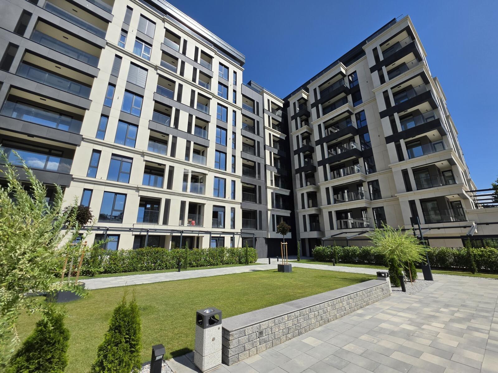 Apartments For Sale 3-Room, Plovdiv, Mladejki Halm