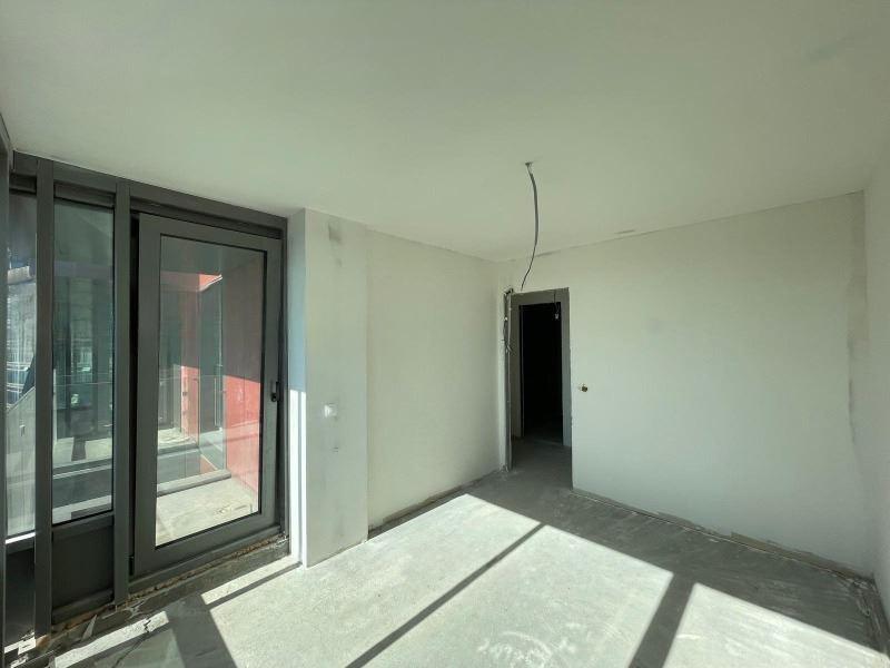 Apartments For Sale 4-Room, Sofia, Manastirski Livadi