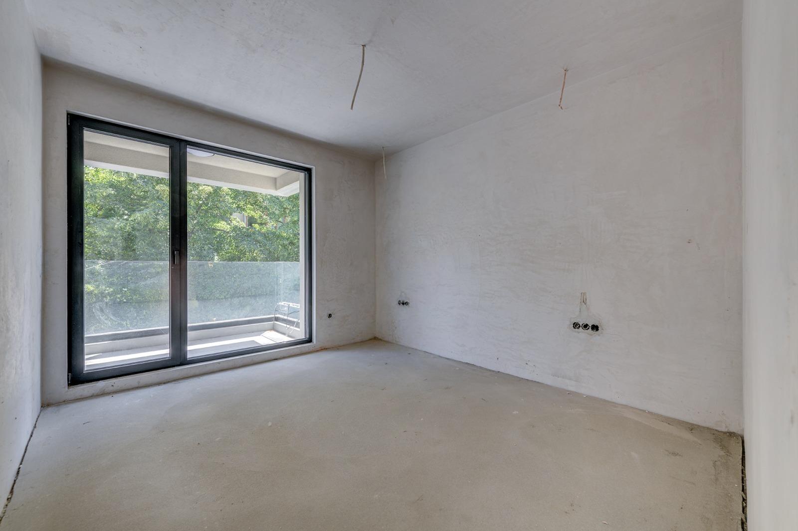 Apartments For Sale 4-Room, Sofia, Lozenets