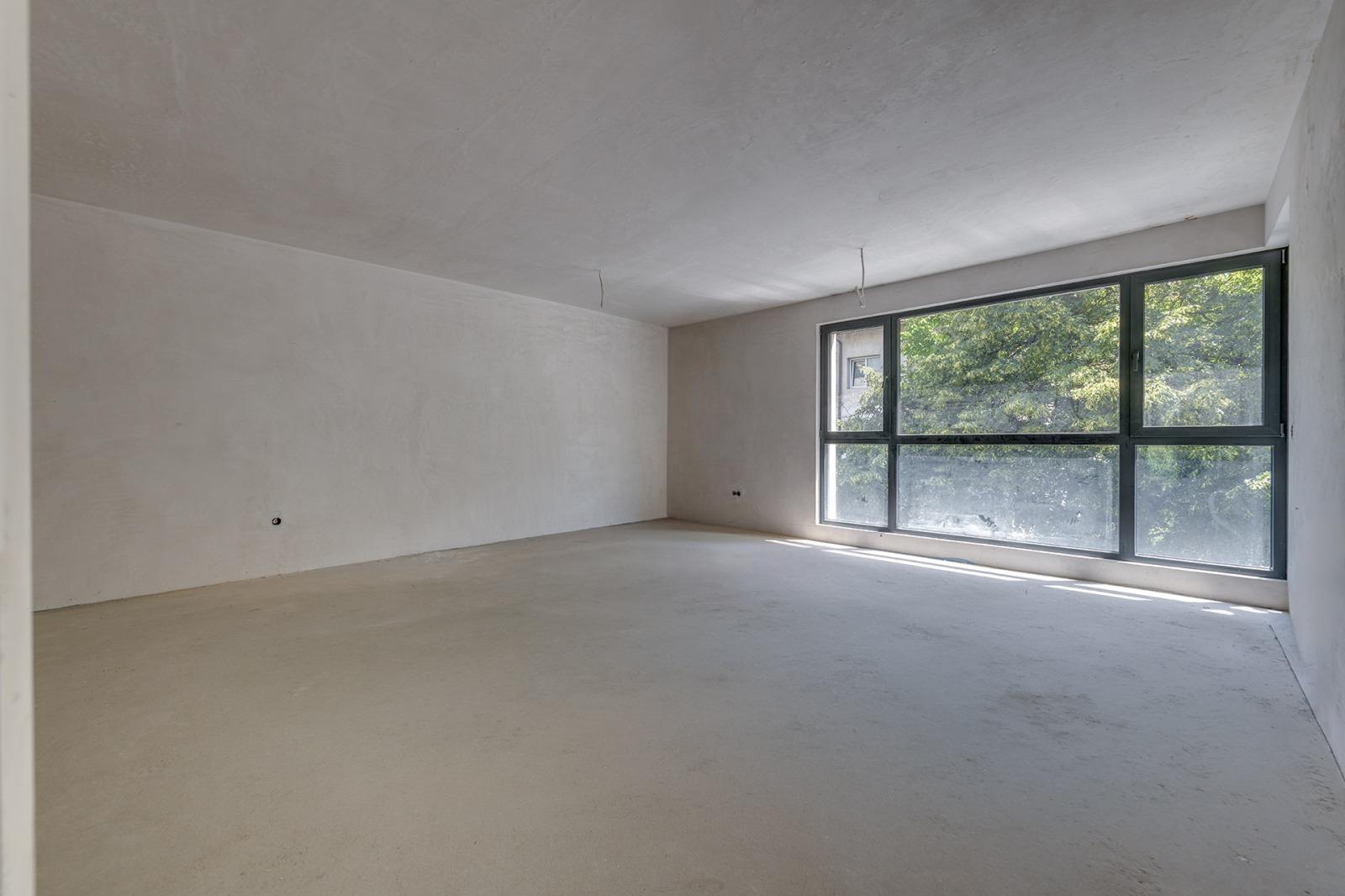 Apartments For Sale 4-Room, Sofia, Lozenets