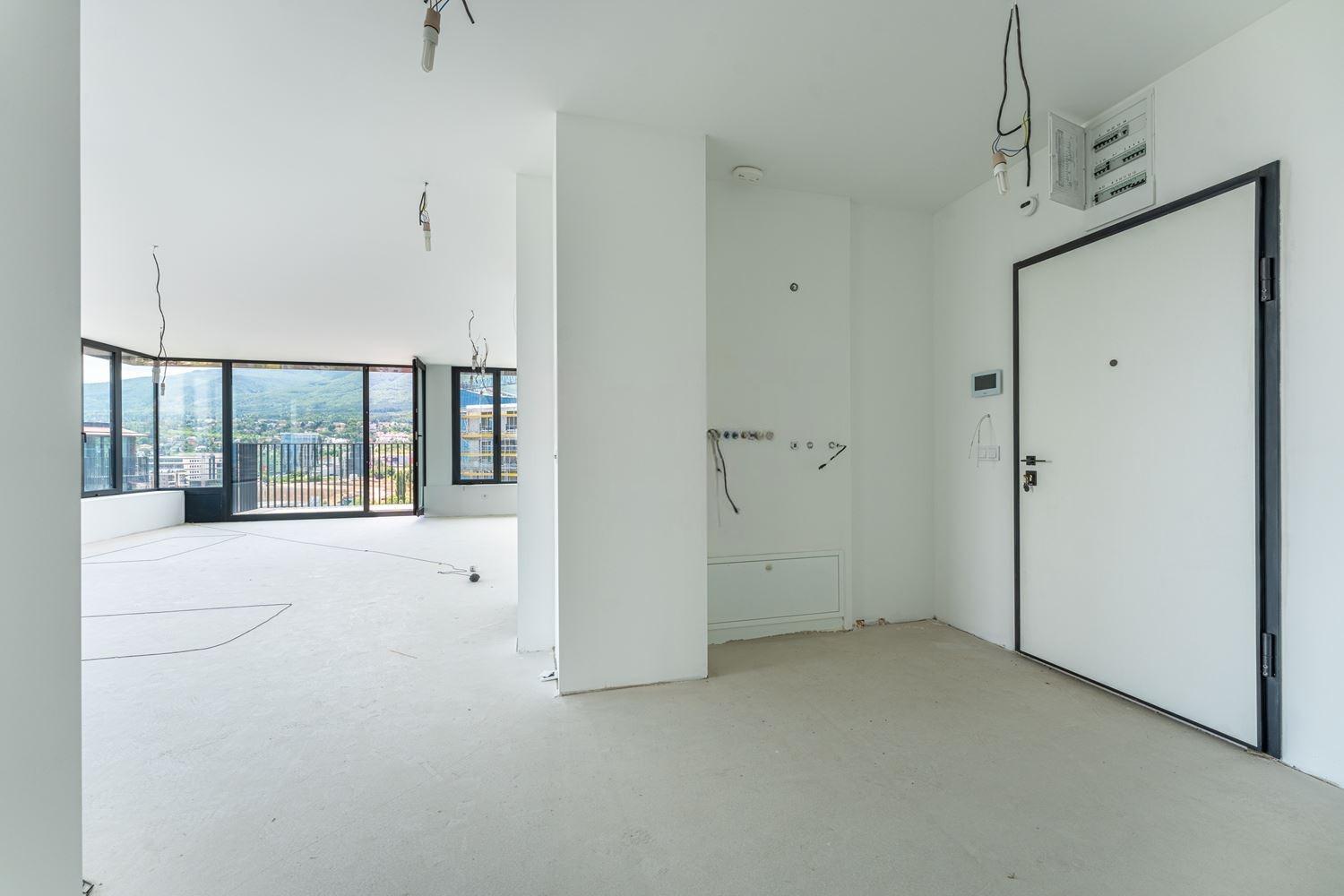Apartments For Sale 4-Room, Sofia, Manastirski Livadi