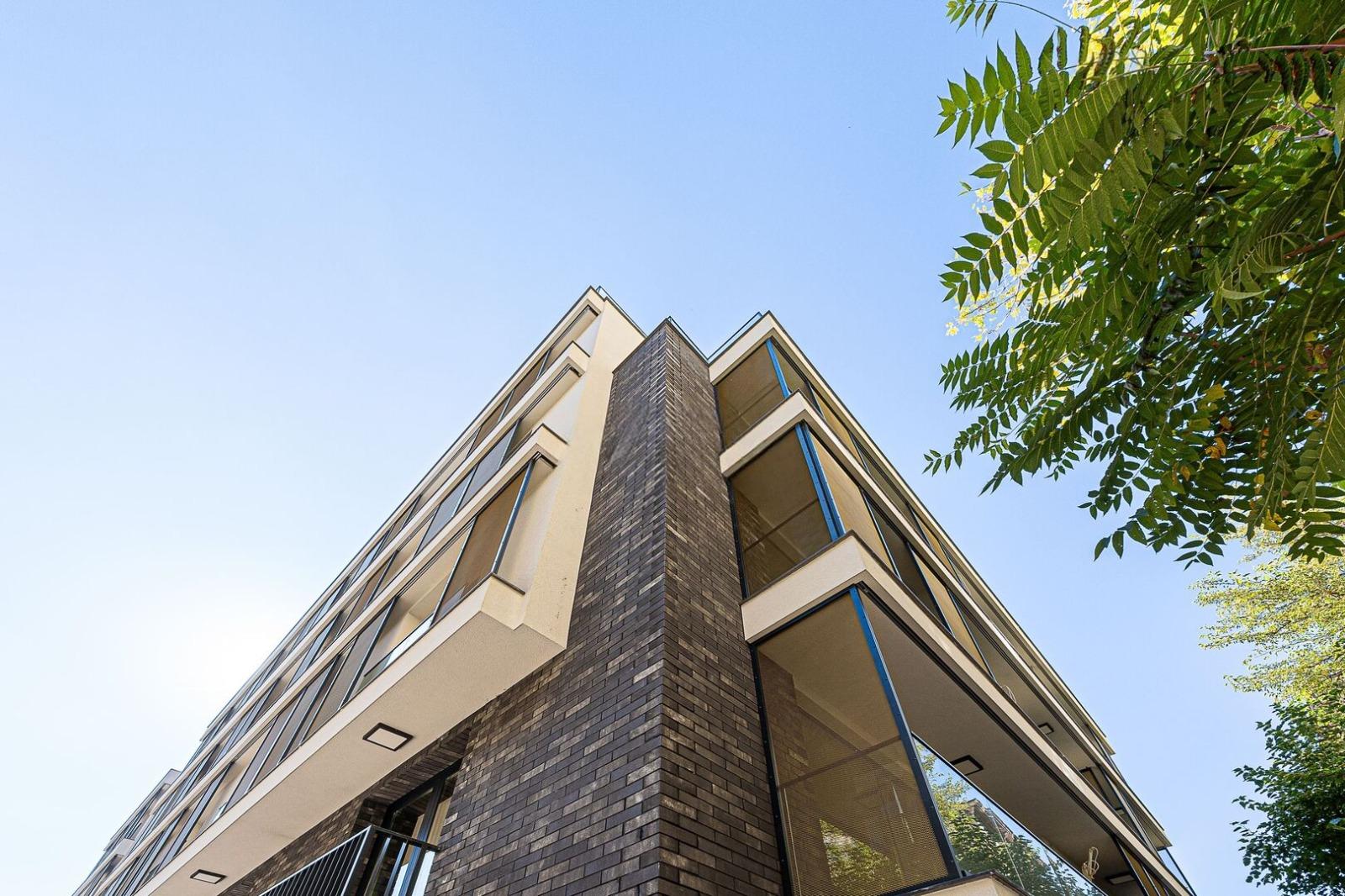 Apartments For Sale 3-Room, Sofia, Center
