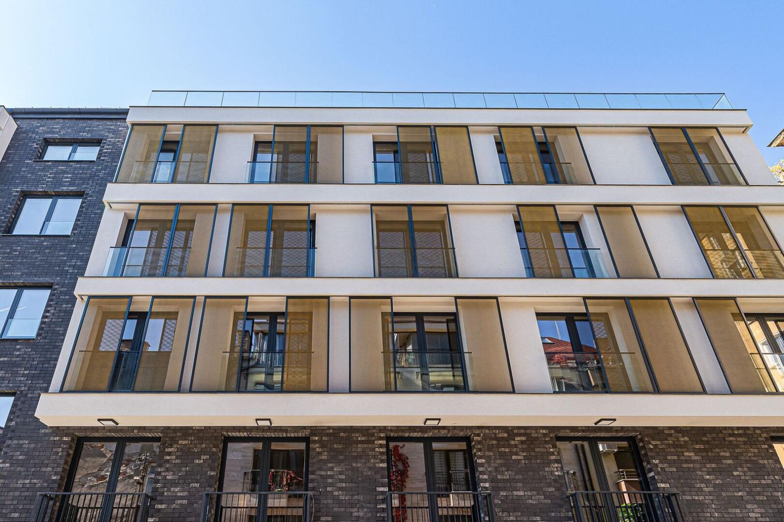 Apartments For Sale 3-Room, Sofia, Center