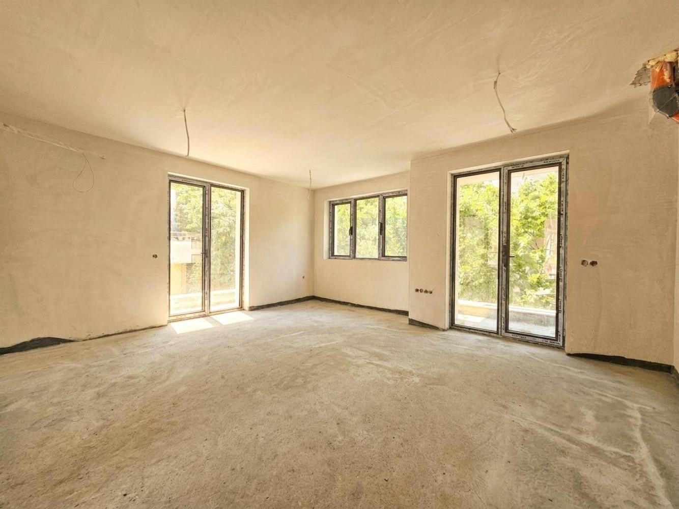 Apartments For Sale 3-Room, Sofia, Center