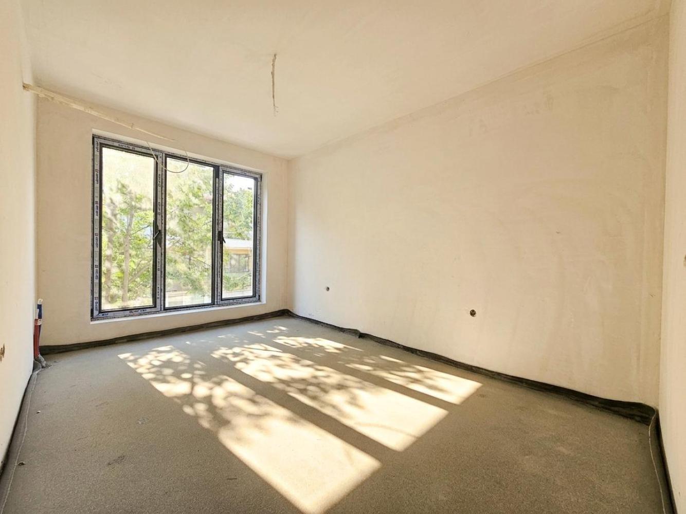 Apartments For Sale 3-Room, Sofia, Center