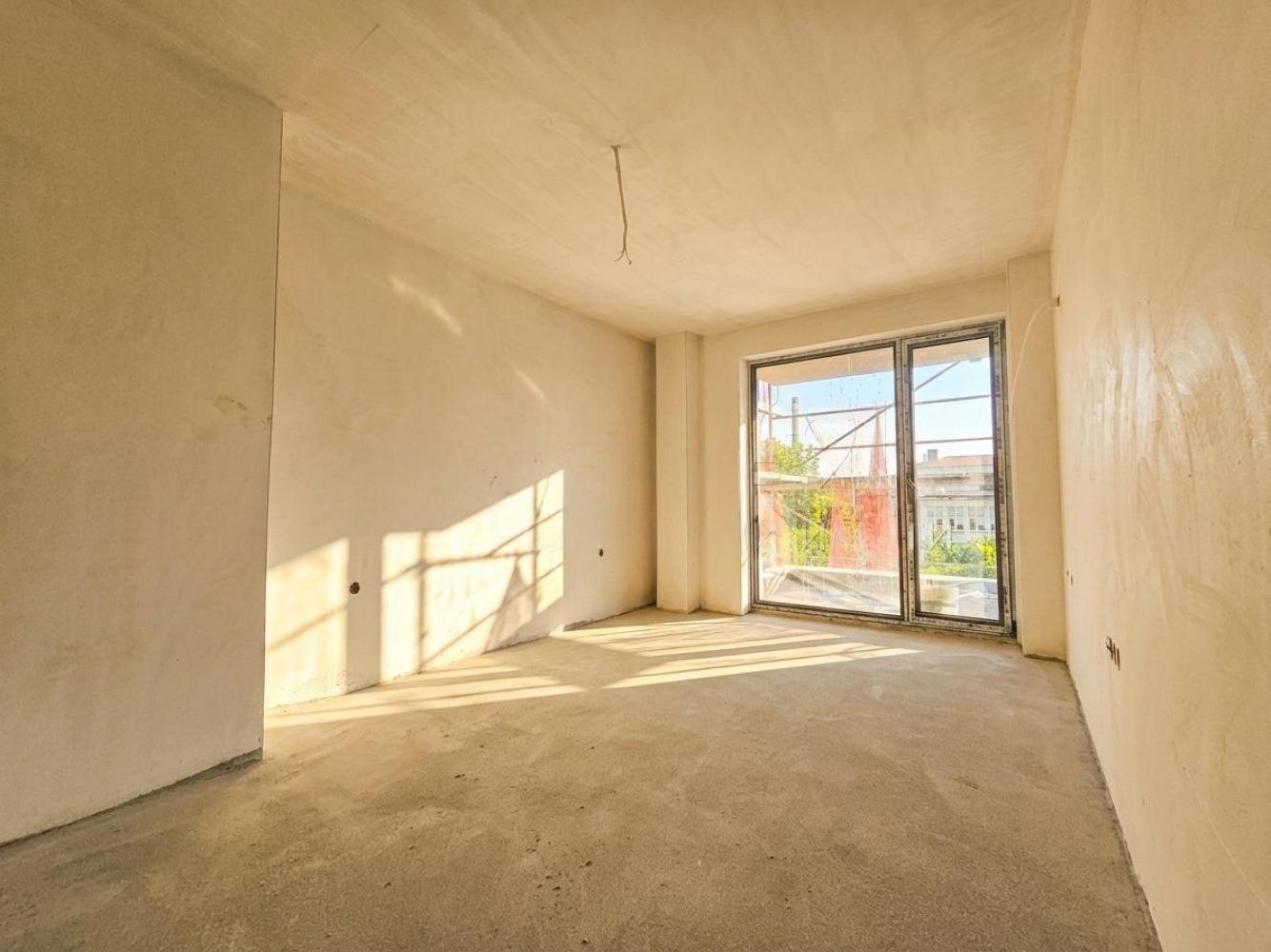 Apartments For Sale 3-Room, Sofia, Center