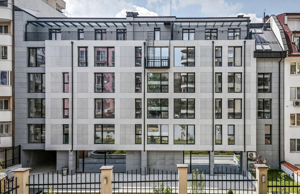 Apartments For Sale 3-Room, Sofia, Lozenets