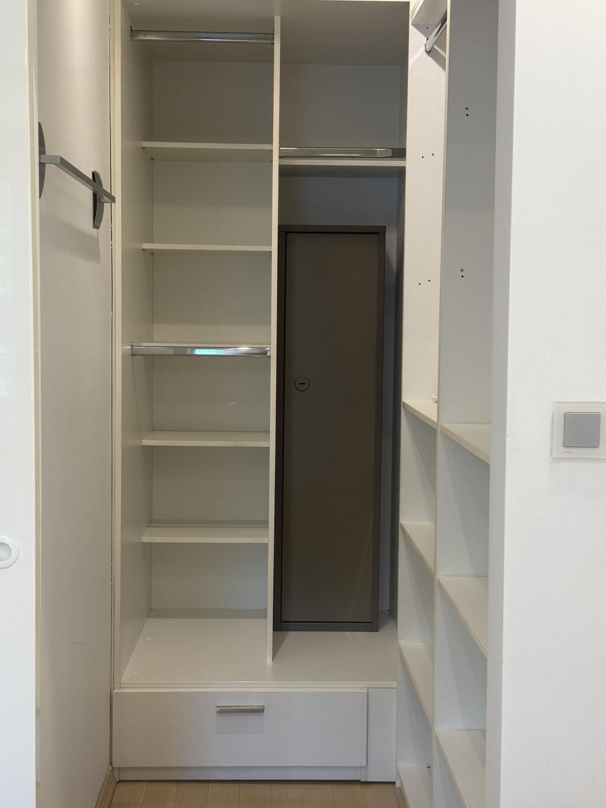 Apartments For Sale 3-Room, Sofia, Lozenets