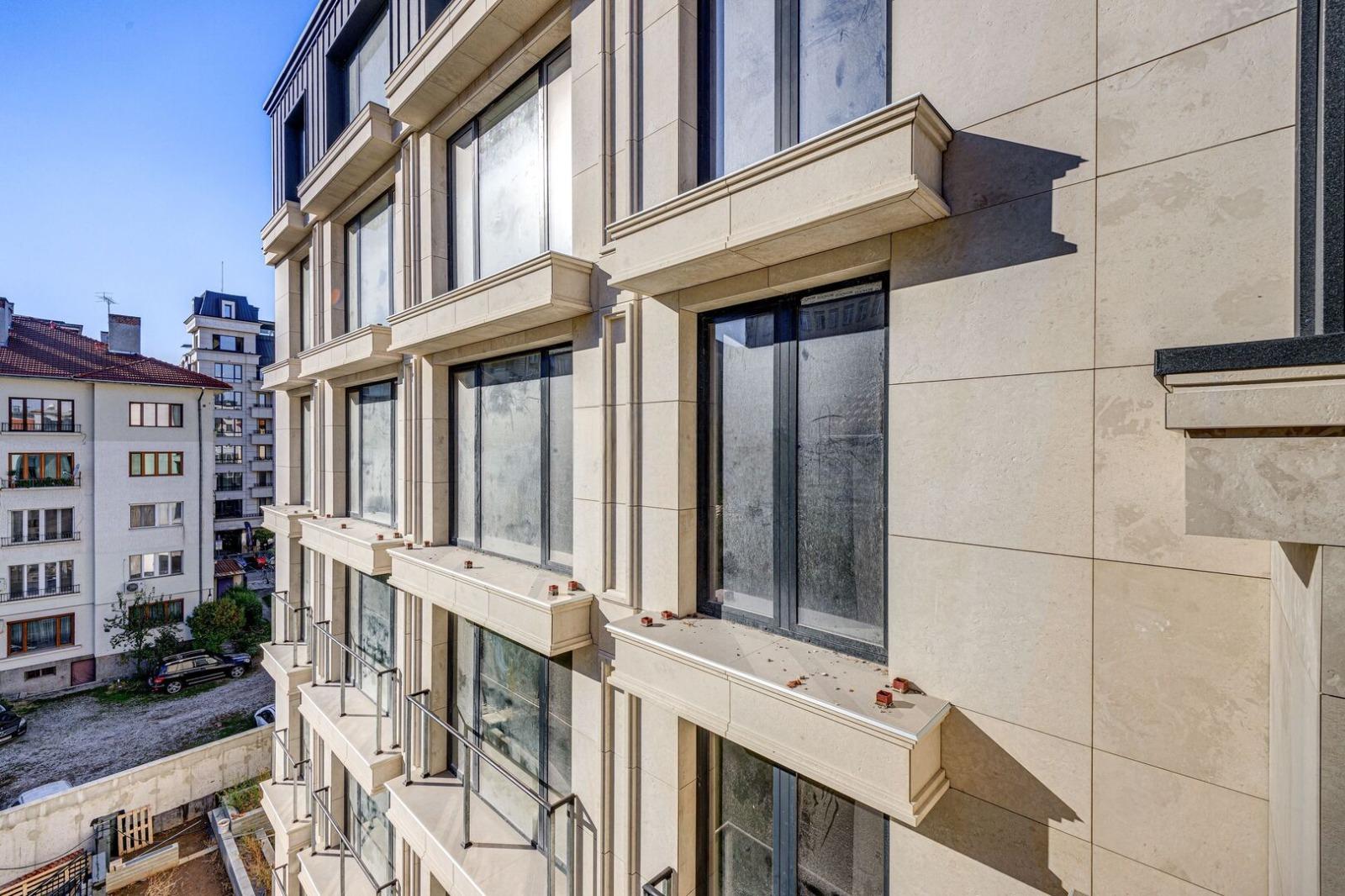 Apartments For Sale 3-Room, Sofia, Center