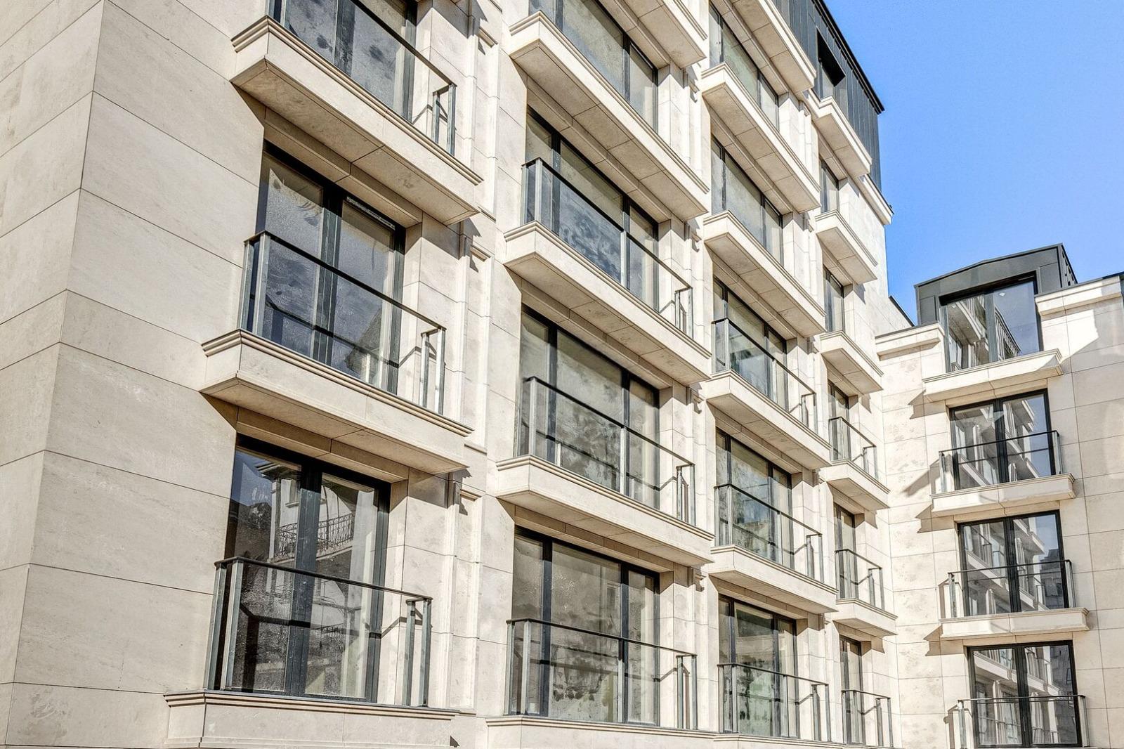 Apartments For Sale 3-Room, Sofia, Center