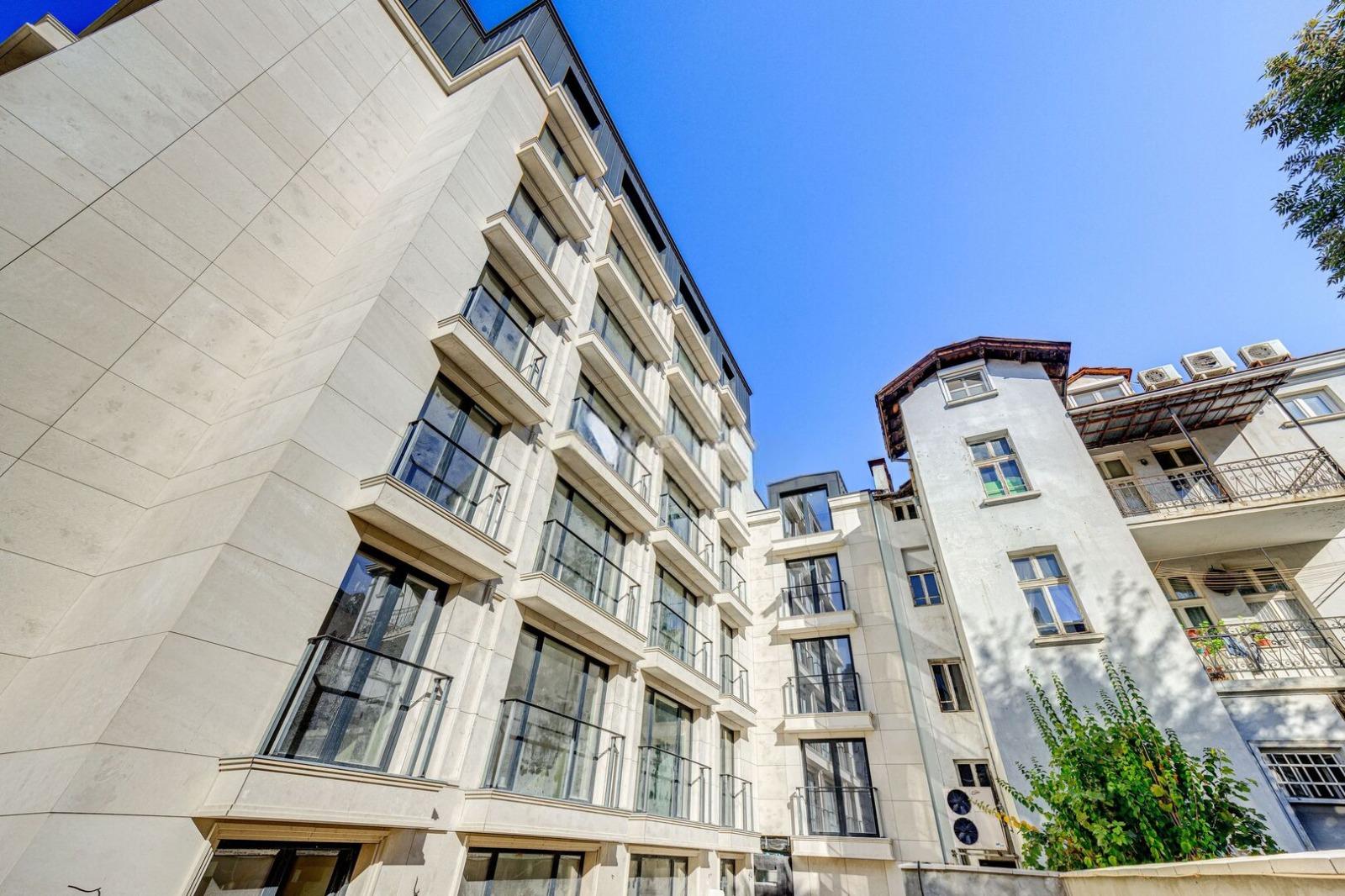 Apartments For Sale 3-Room, Sofia, Center