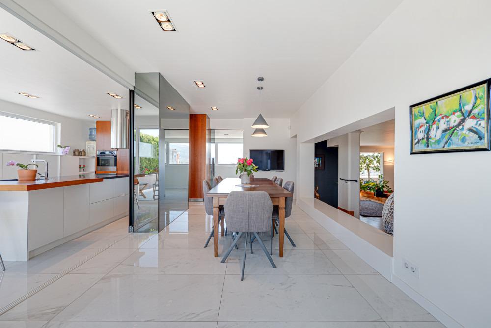 Apartments For Sale 4-Room, Sofia, Lozenets