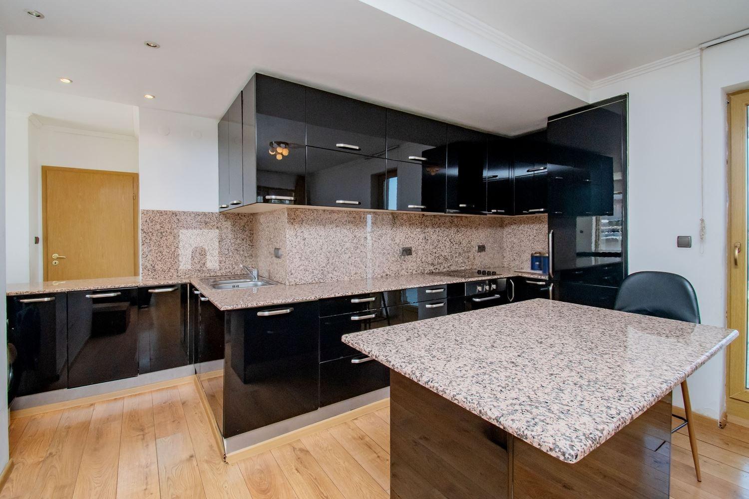 Apartments For Sale 4-Room, Sofia, Vitosha