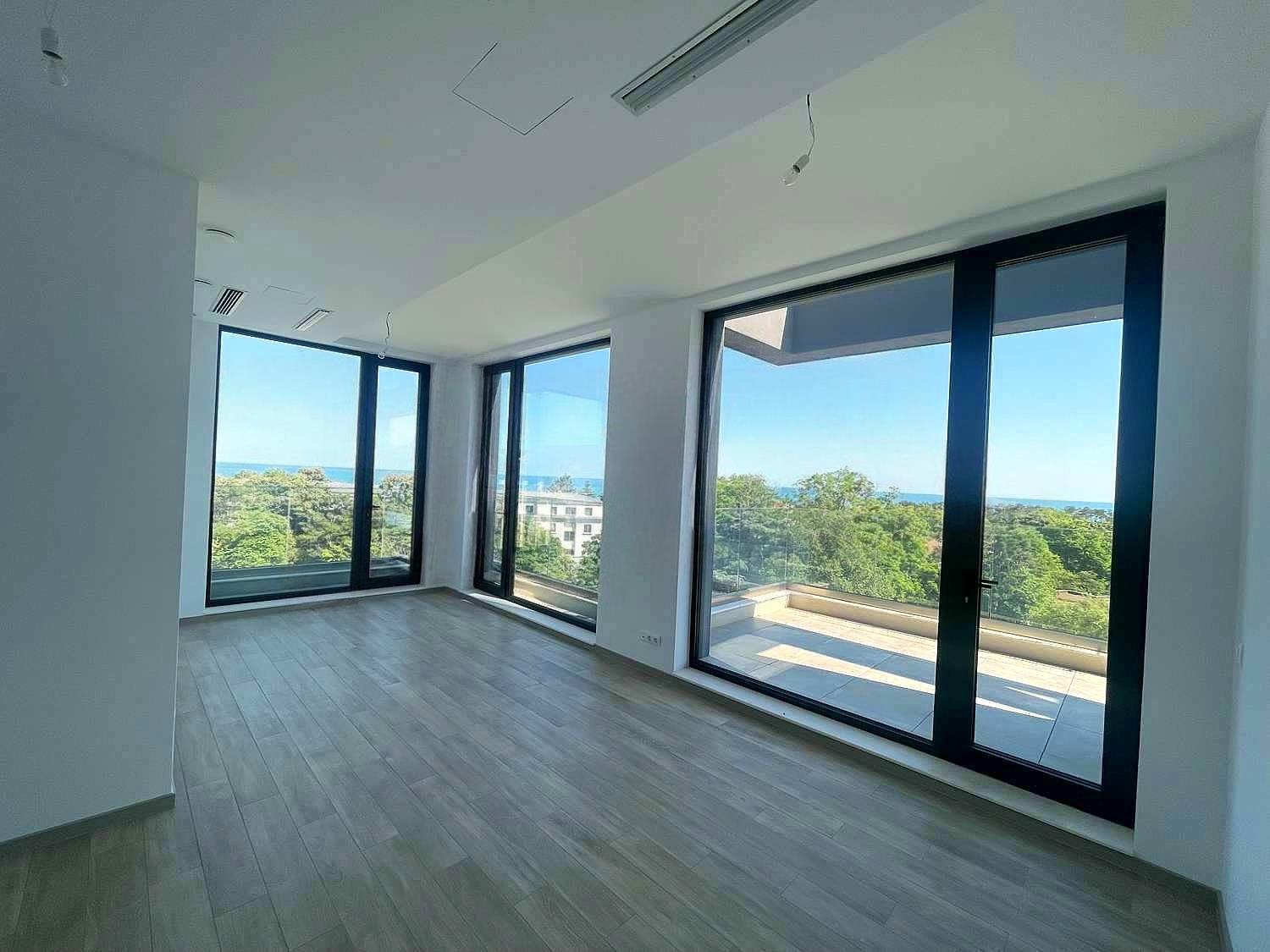 Apartments For Sale 4-Room, Varna, SS. Konstantin and Elena Resort
