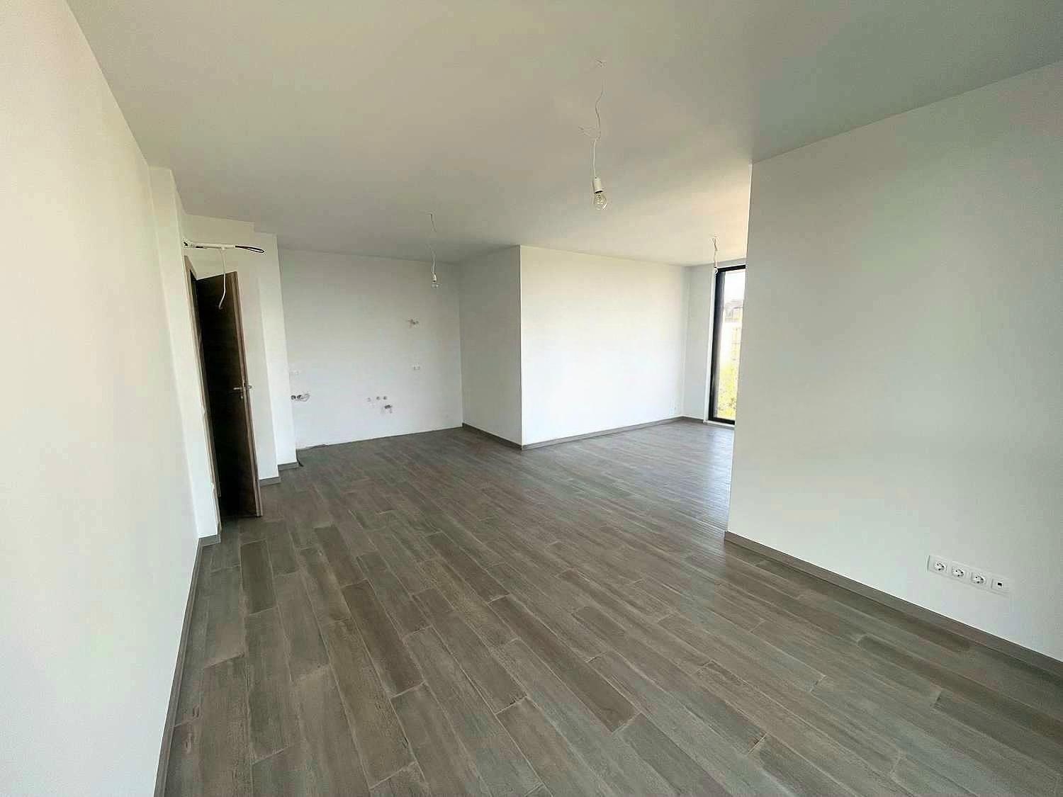 Apartments For Sale 4-Room, Varna, SS. Konstantin and Elena Resort