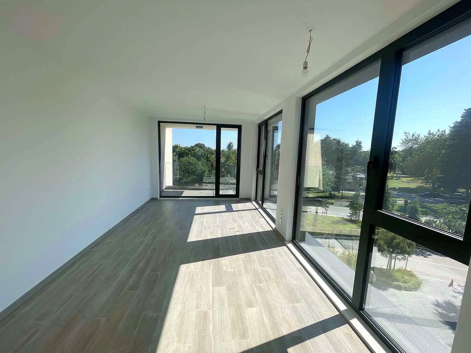 Apartments For Sale 4-Room, Varna, SS. Konstantin and Elena Resort