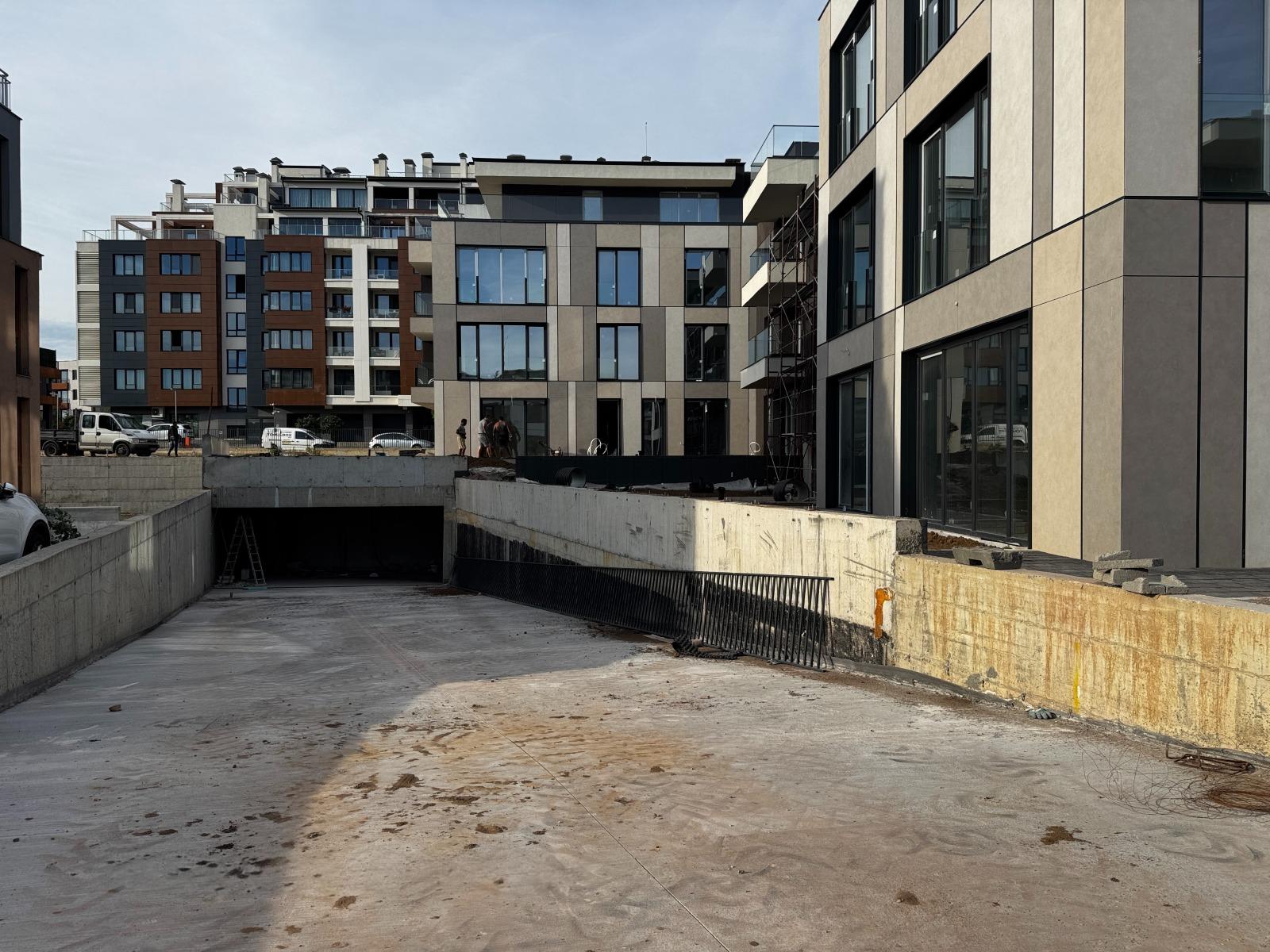 Apartments For Sale 4-Room, Sofia, Vitosha