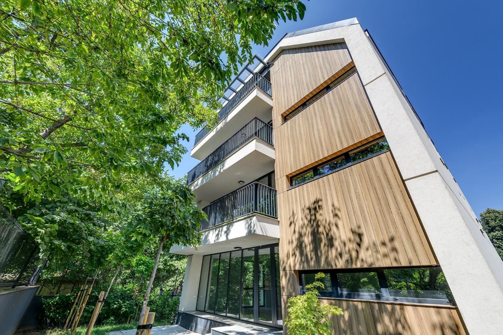 Apartments For Sale 4-Room, Sofia, Lozenets