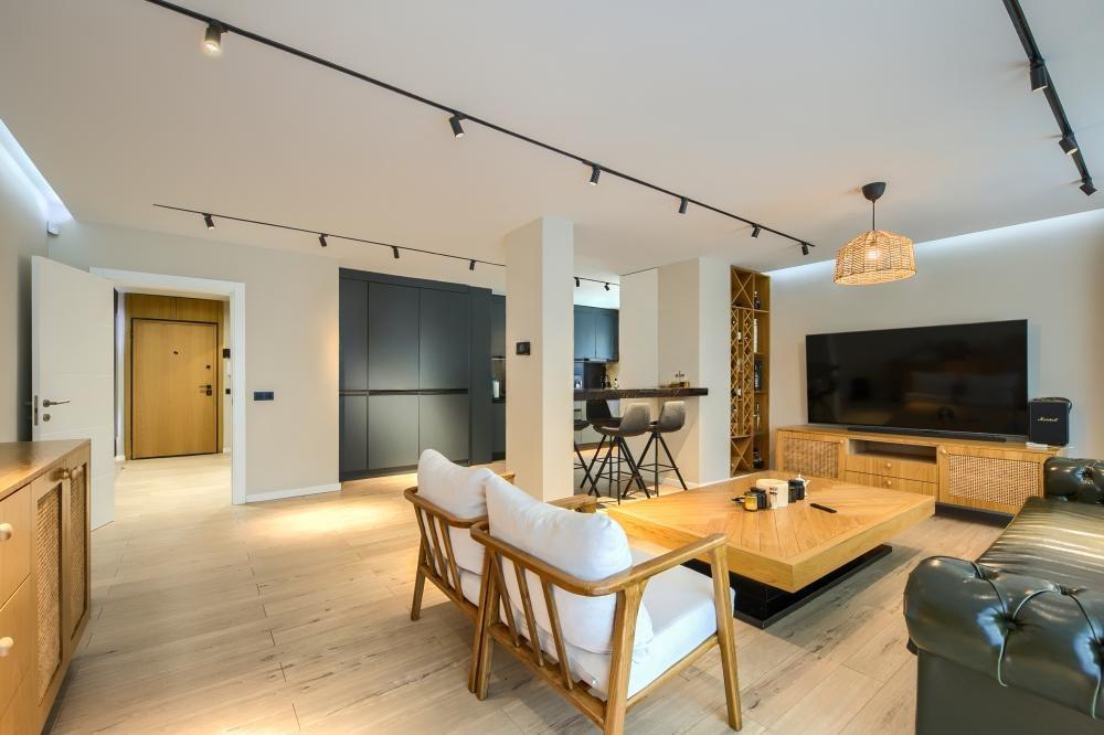 Apartments For Sale 3-Room, Sofia, Hipodroma