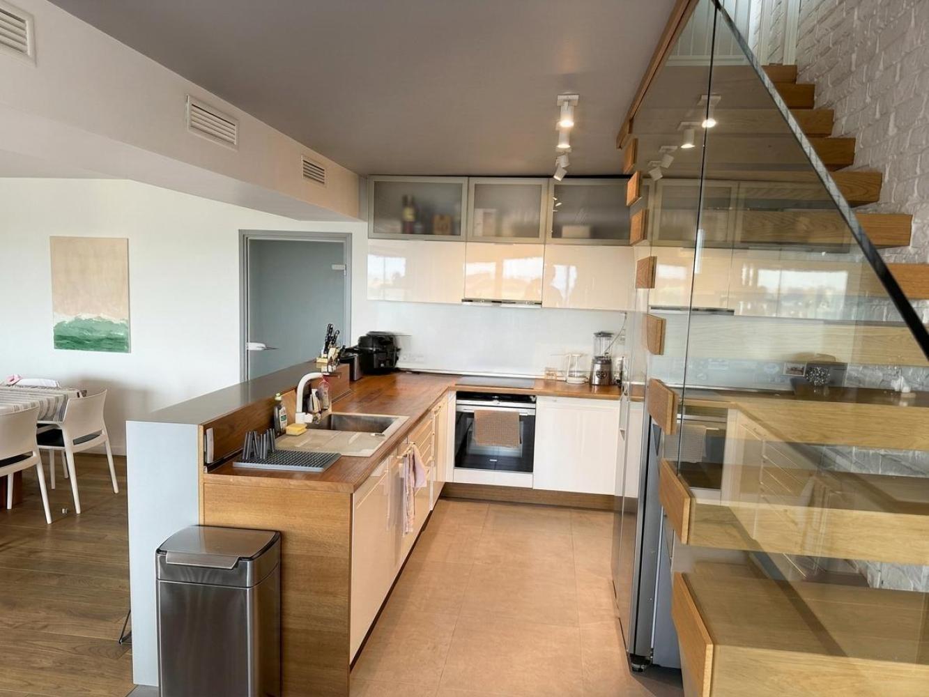 Apartments For Sale Maisonette, Burgas, Center
