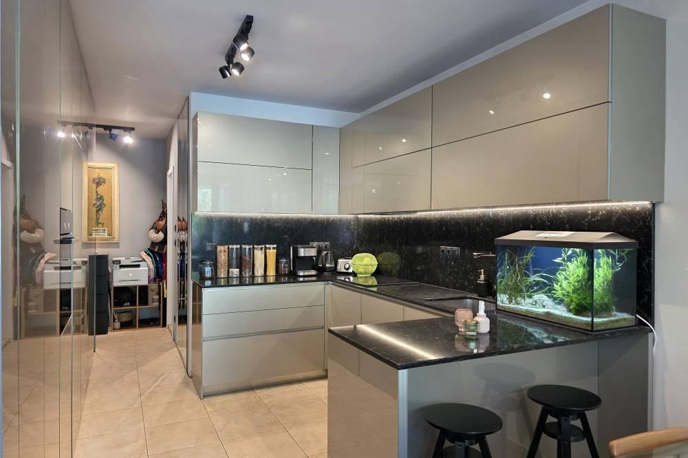 Apartments For Sale 3-Room, Sofia, Izgrev