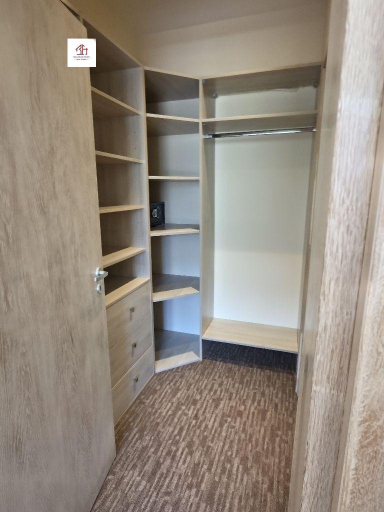 Apartments For Sale 4-Room, Sofia, Gradina