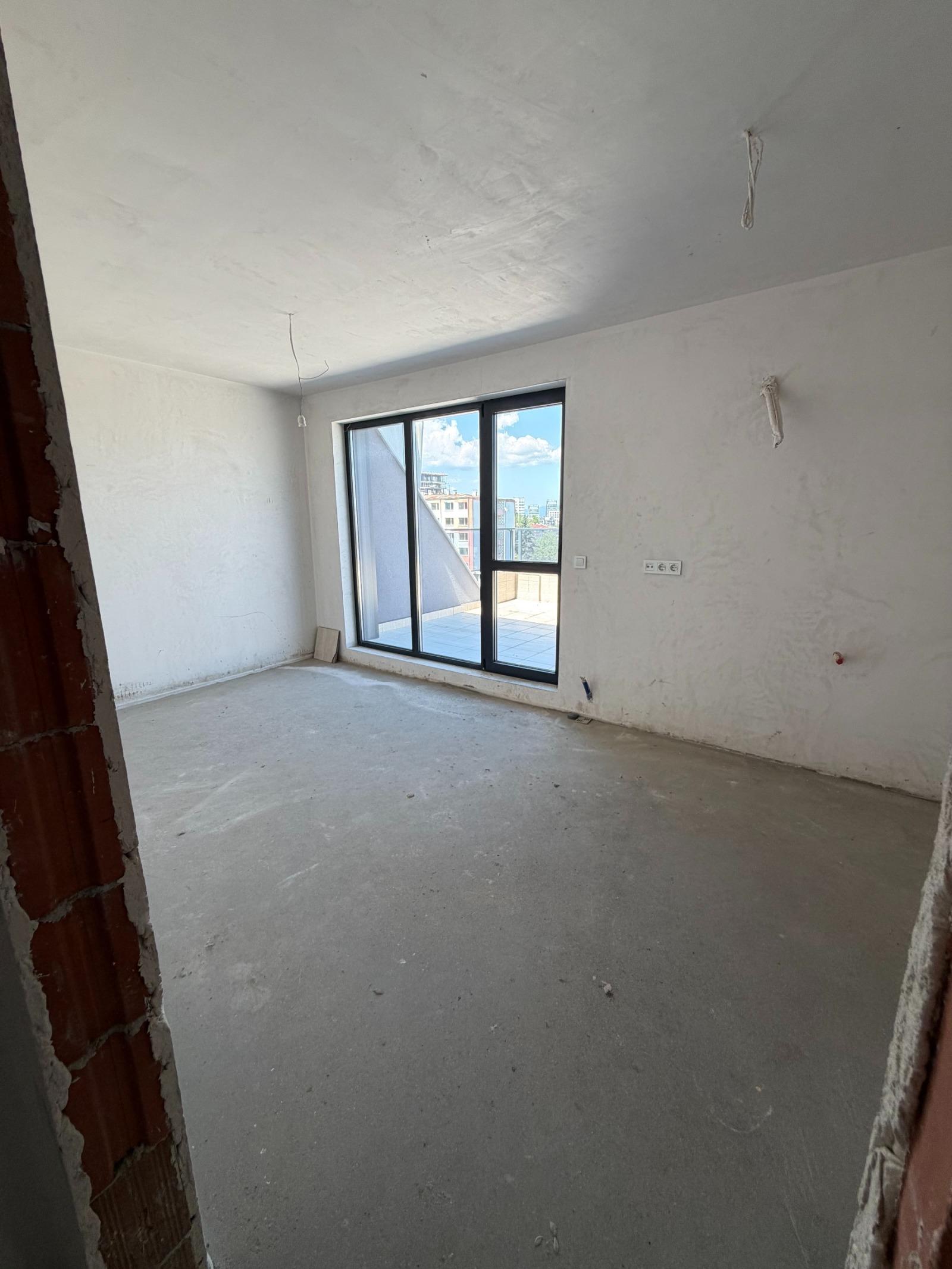 Apartments For Sale 3-Room, Sofia, Dianabad