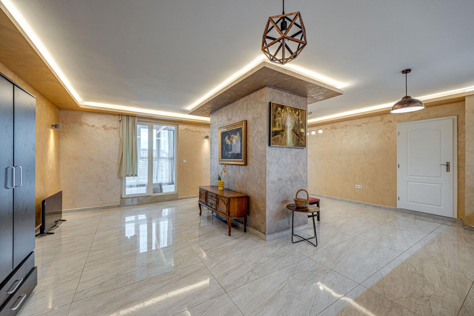Apartments For Sale 4-Room, Sofia, Manastirski Livadi