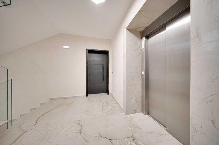 Apartments For Sale 4-Room, Sofia, Krasno Selo