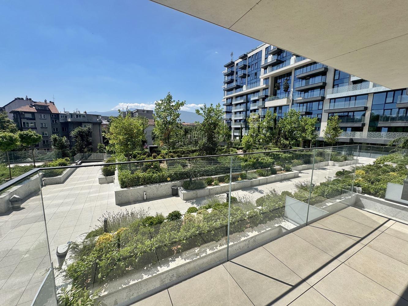 Apartments For Sale 3-Room, Sofia, Oborishte