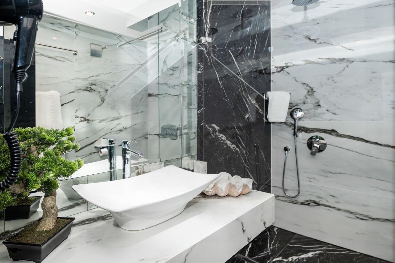 Apartments For Sale 3-Room, Plovdiv, Center