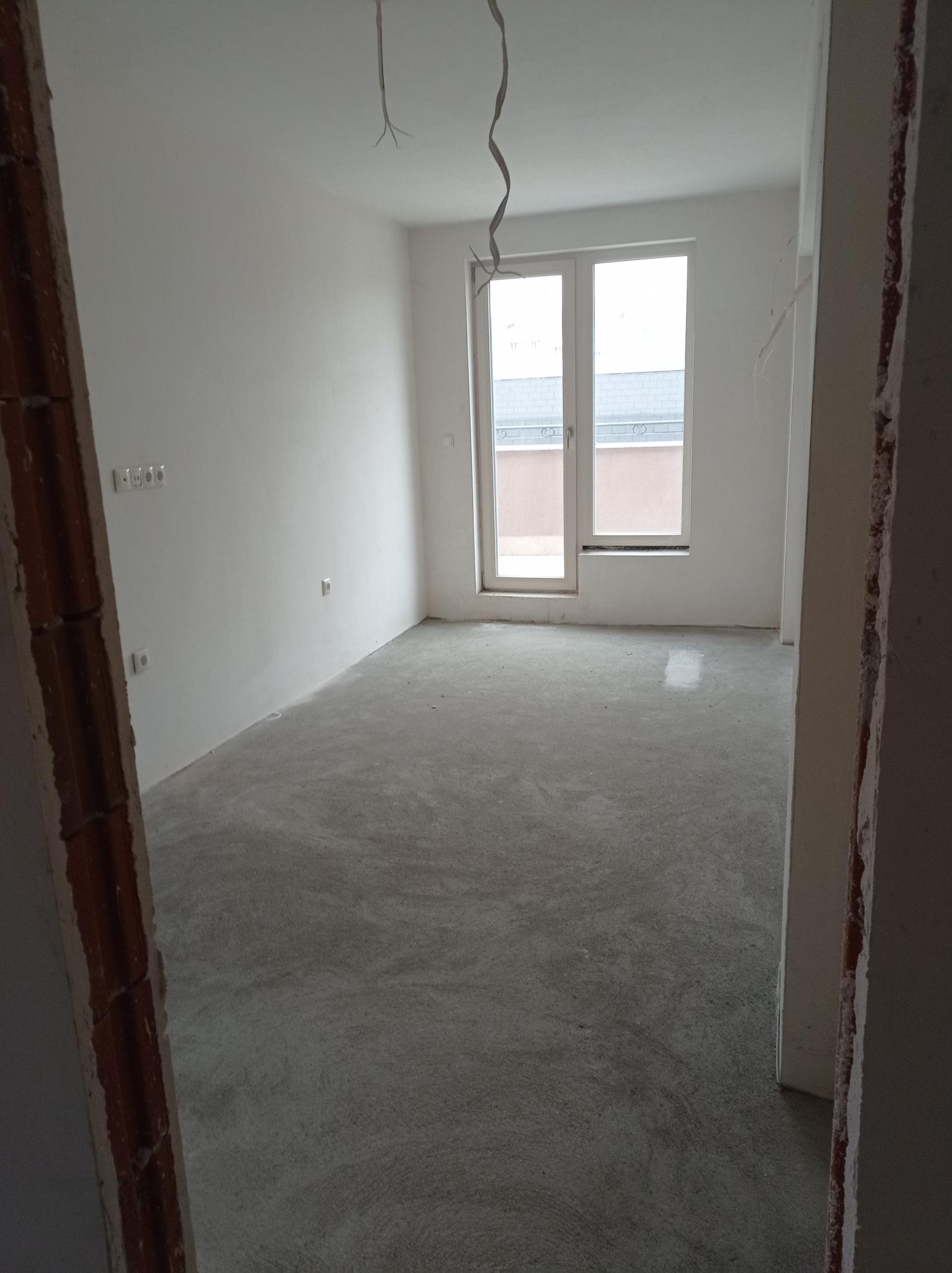 Apartments For Sale 4-Room, Plovdiv, Kapana
