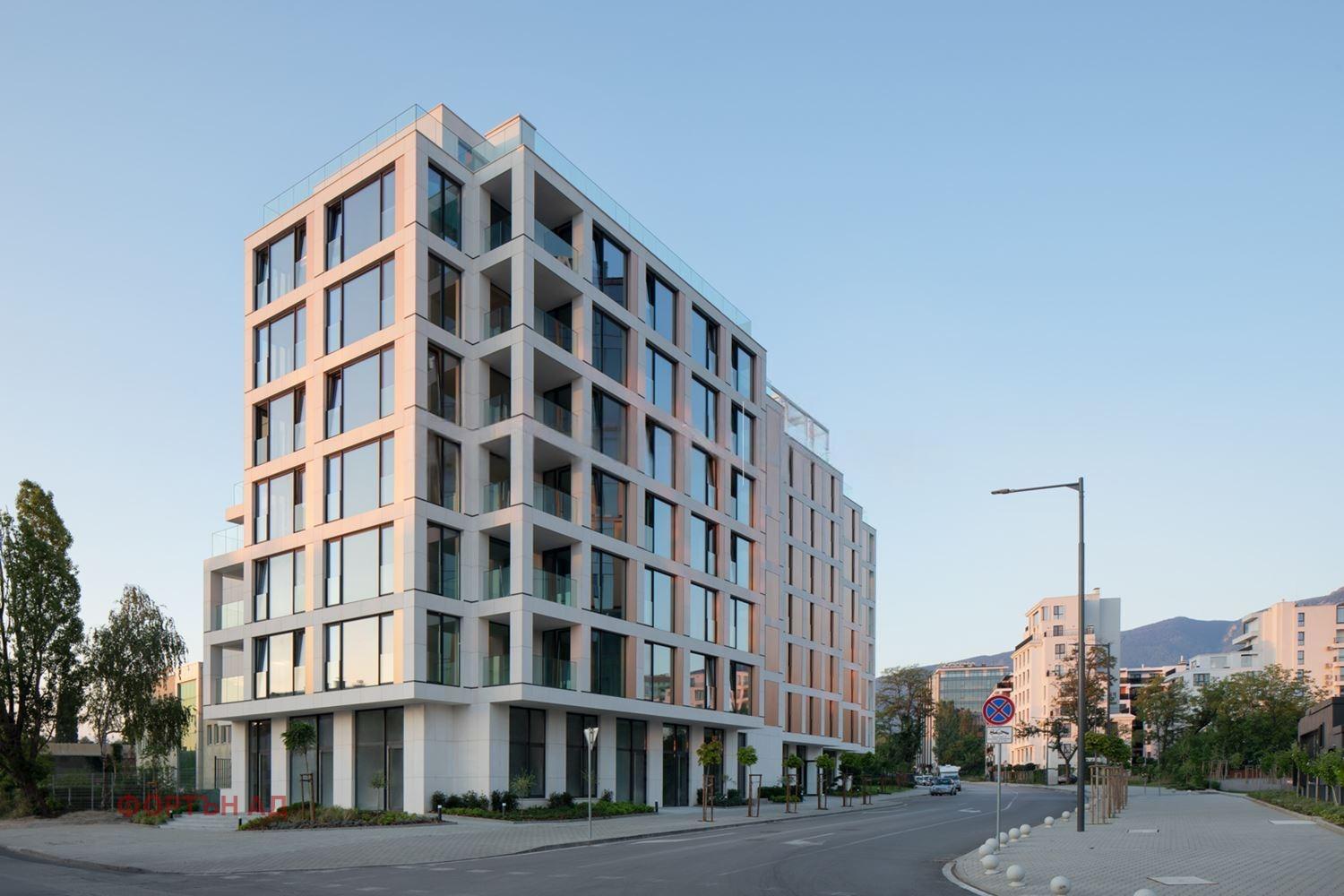 Apartments For Sale 3-Room, Sofia, Lozenets