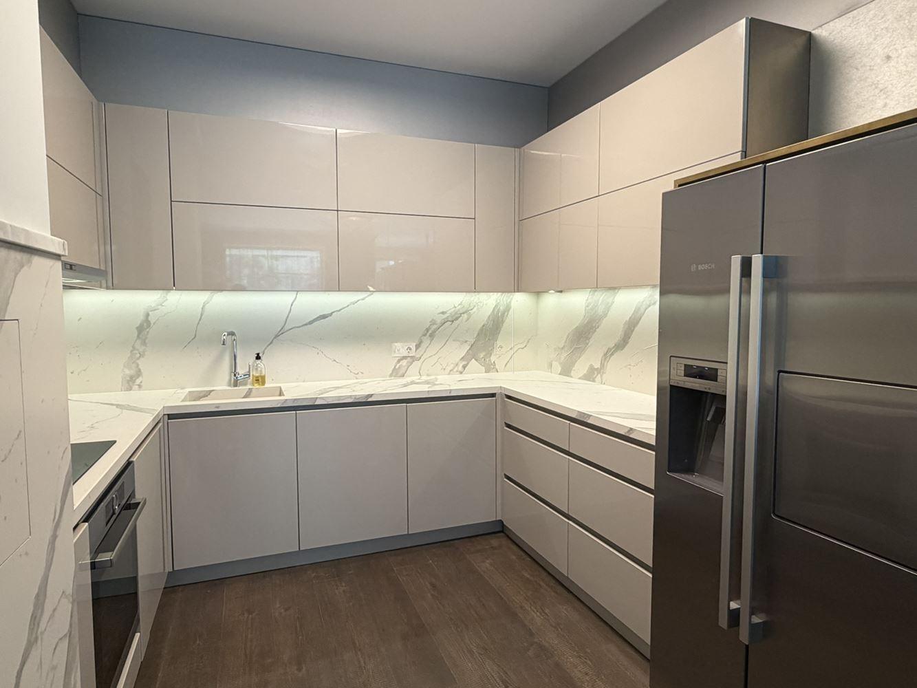 Apartments For Sale 3-Room, Sofia, Lozenets
