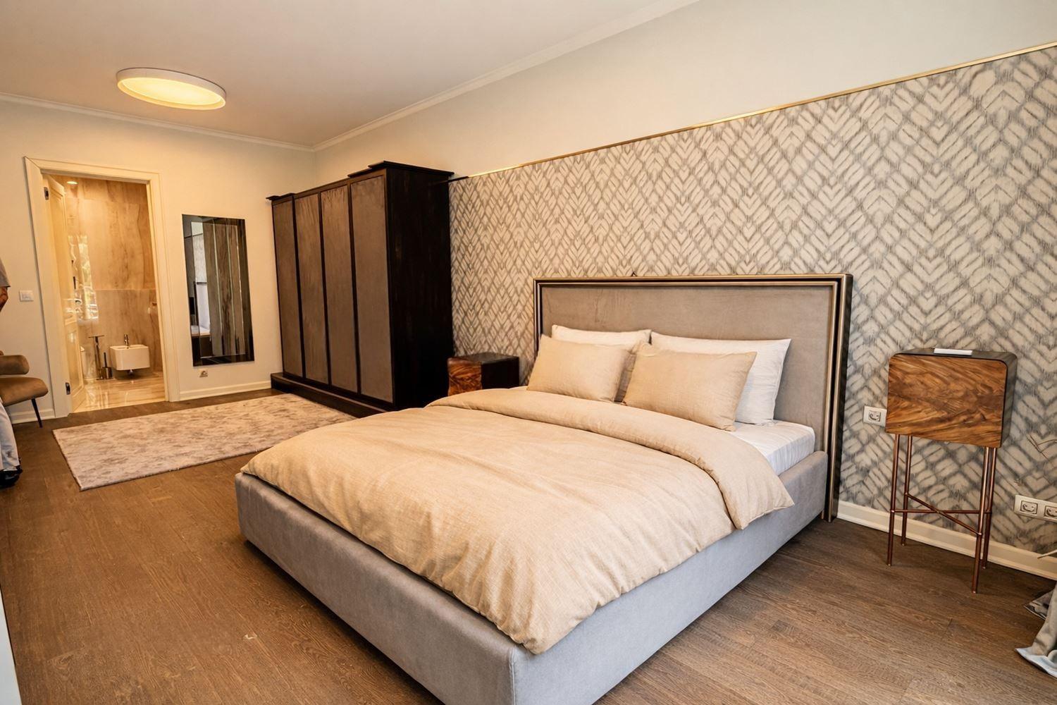 Apartments For Sale 3-Room, Sofia, Lozenets