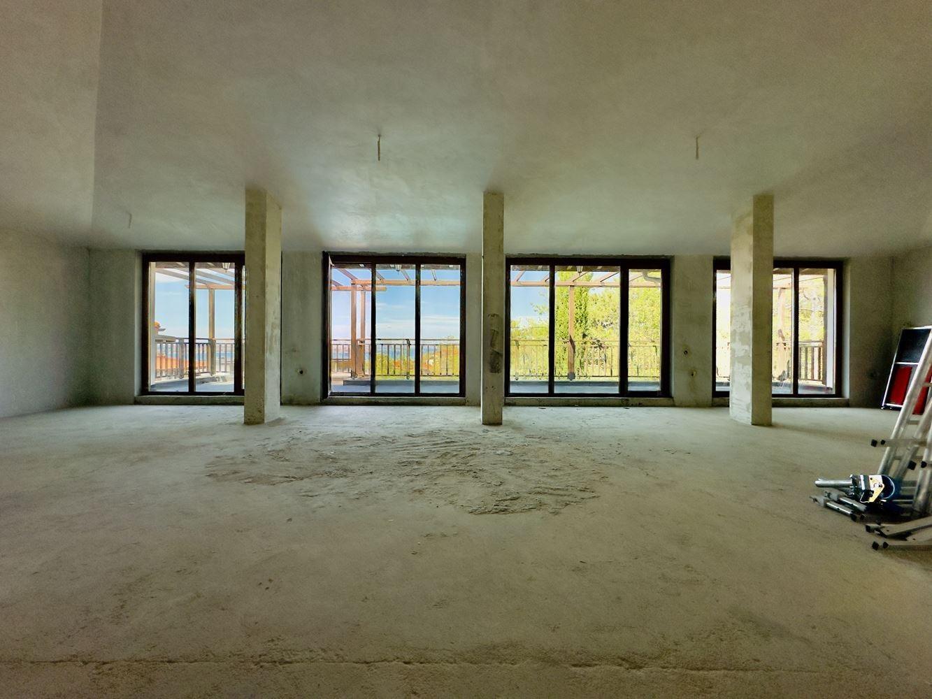 Apartments For Sale 4-Room, Sozopol, Burgas